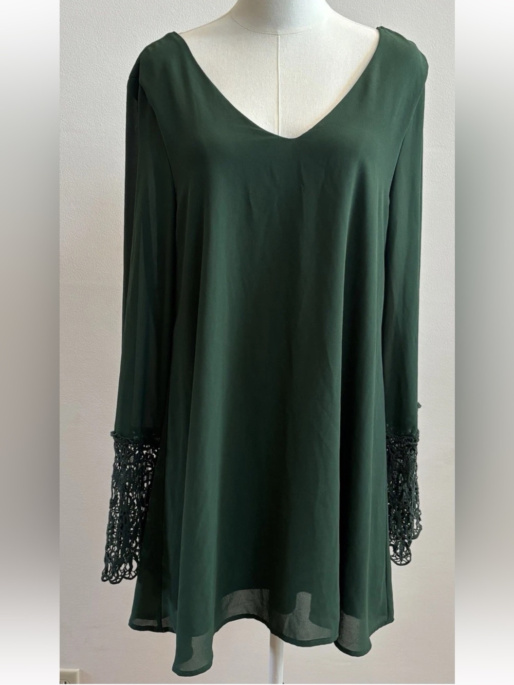 Altar’d State Green Open Back Tie Shift Dress Large Boho Crochet Sleeve
